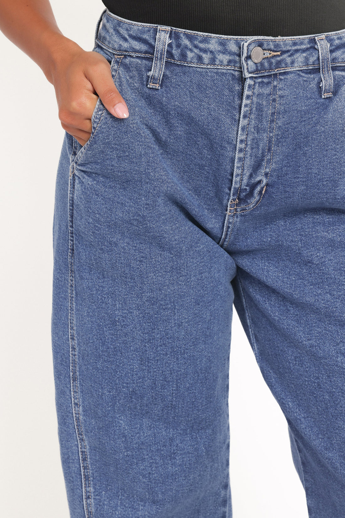 Stretch Arc Barrel Jean